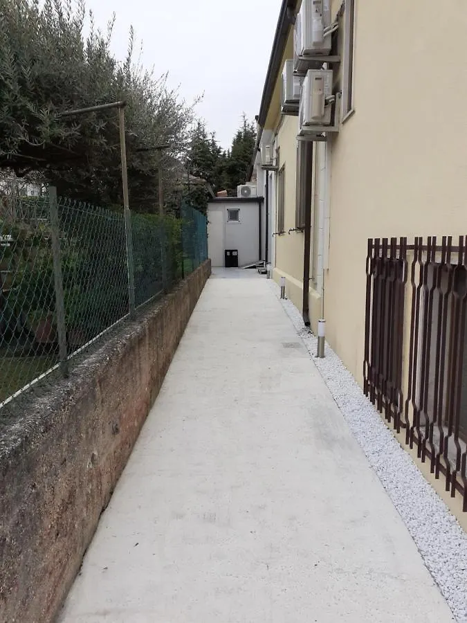 Camere Ame' Peschiera del Garda Gasthof